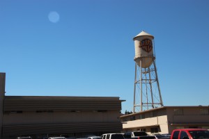 Der bekannte Wasserturm mit dem WB-Logo