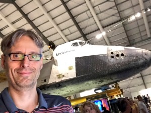 Das Spaceshuttle Endeavour steht in LA