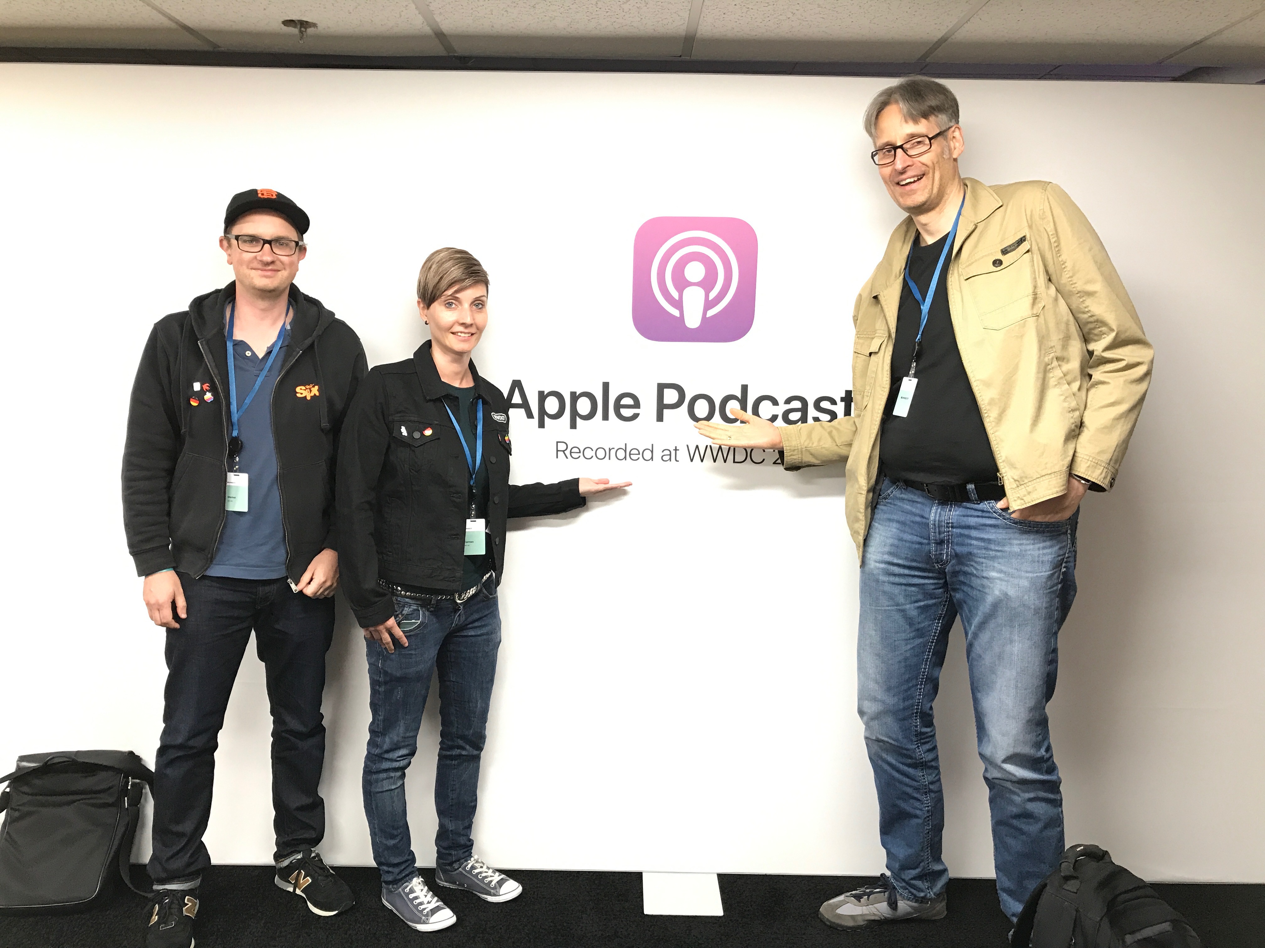 Werner, Carmen und ich im Apple-Podcast-Studio.