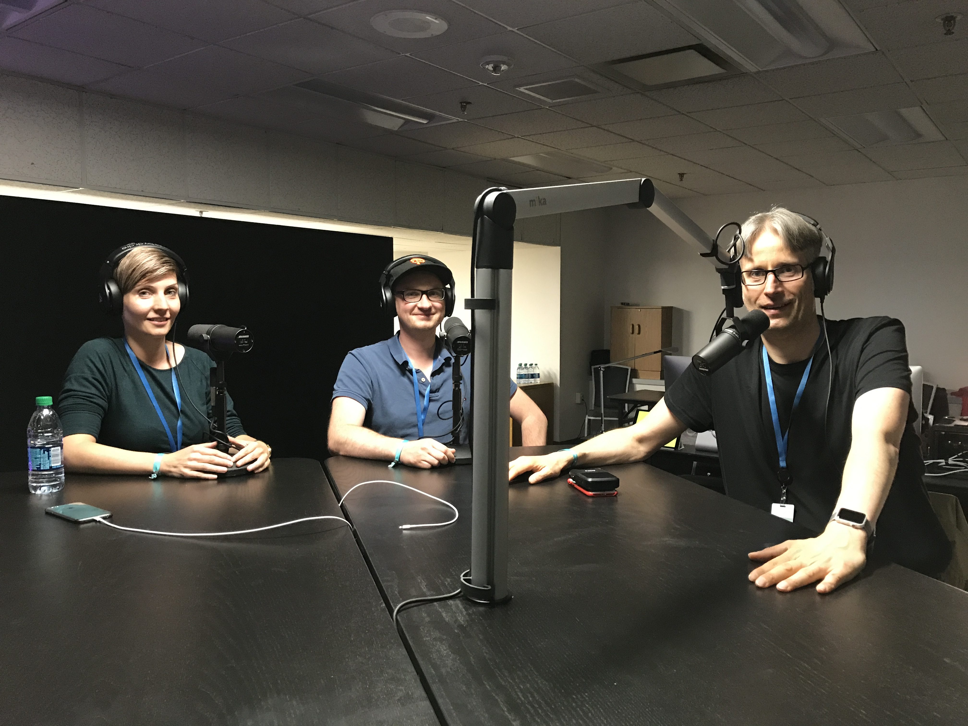 Carmen, Werner und Michael (v.L.) bei der Aufnahme des Podcasts.